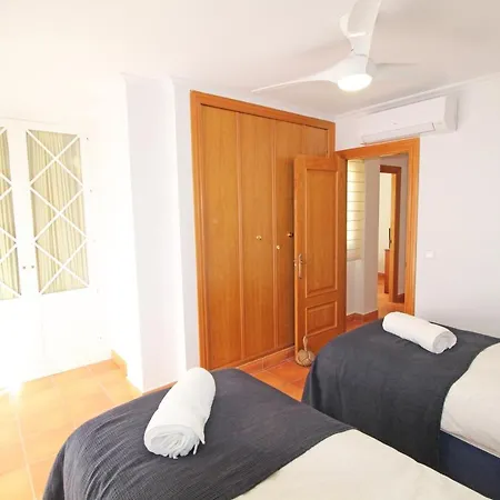 Atico Duplex De Lujo Frente Al Mar. 1a Linea Playa Apartment *